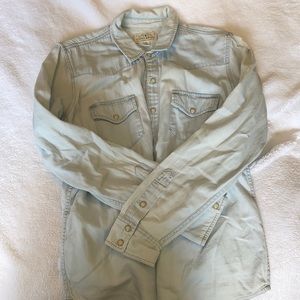 Chambray button up with Pearl Snap buttons